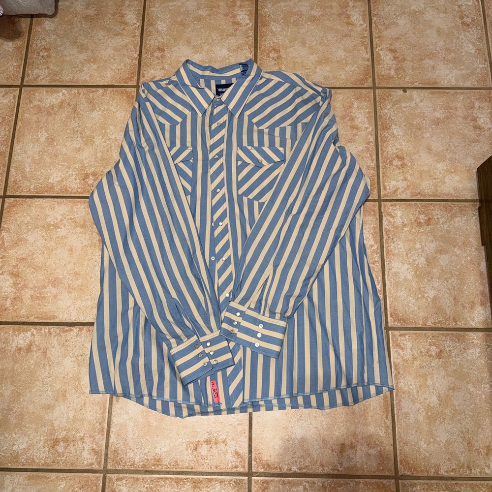 Wrangler Blue and White Striped Dress Shirt